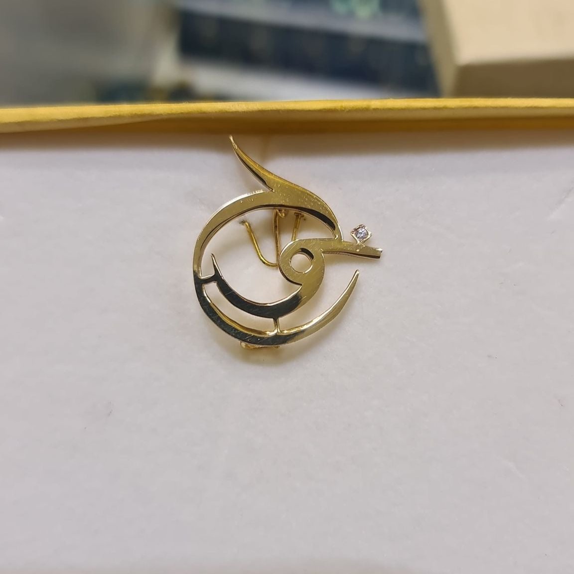 2 in 1 Pendant/Brooch- قلادة/بروش 2 في 1